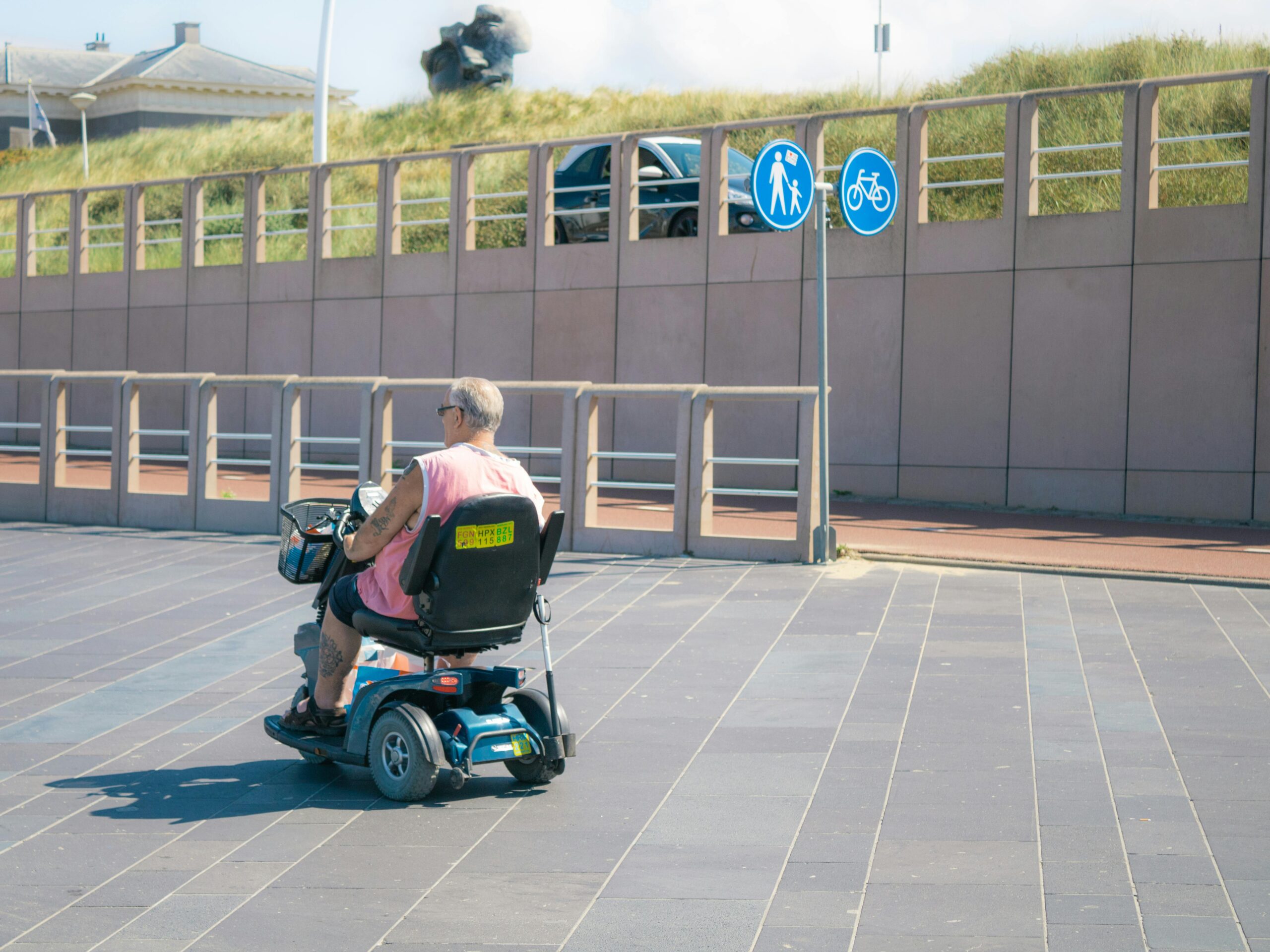 Plus d&rsquo;autonomie, moins de fatigue : les bienfaits du fauteuil roulant électrique pliable
