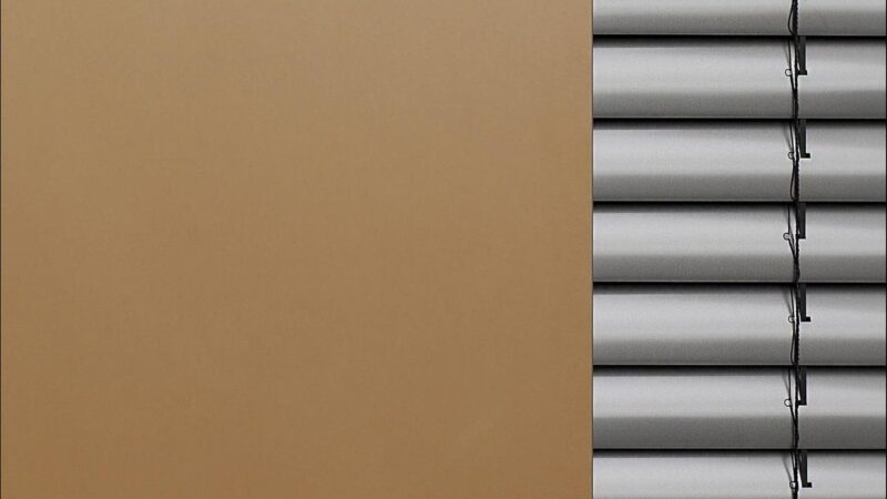 Volet roulant électrique bloqué : panne souvent dans les rails